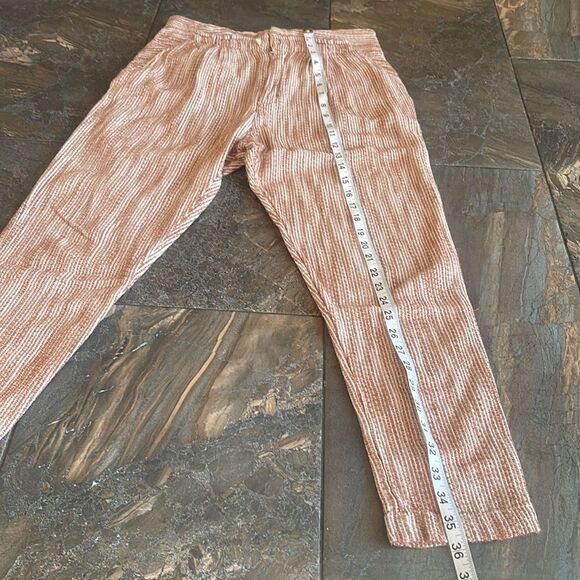 FREE PEOPLE LIGHT AT SUNRISE CROP PANTS IN BEIGE SIZE 4 
Missing white tie - Picture 13 of 16